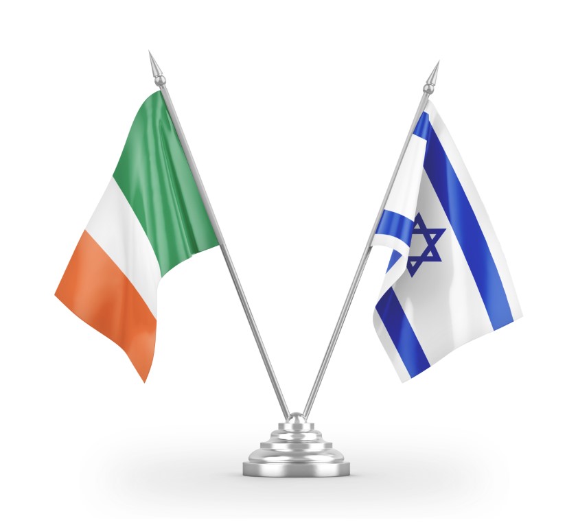 דגלים של ישראל ואירלנד